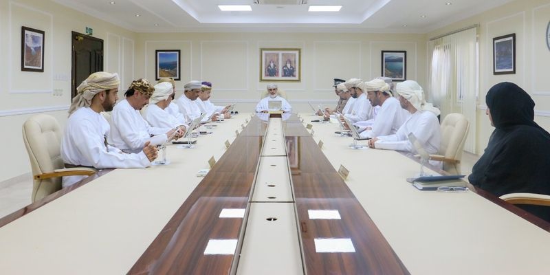 المجلس البلدي بمسندم يستعرض المشاريع الخدمية بالمحافظة