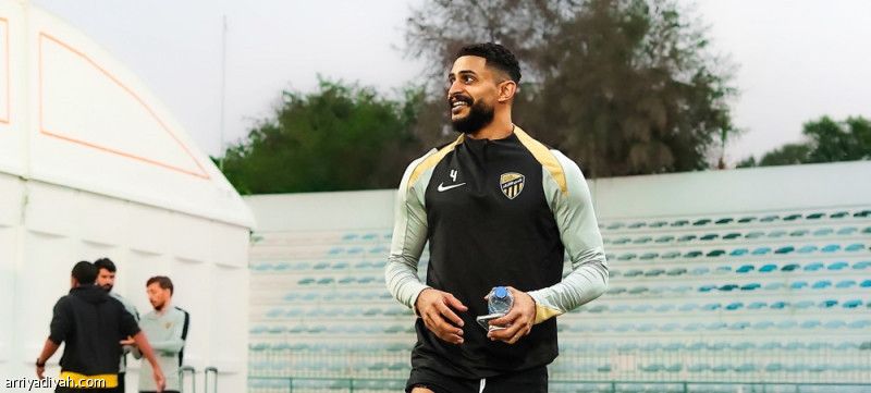 العمري يرفض الراحة.. ويستعد في دبي