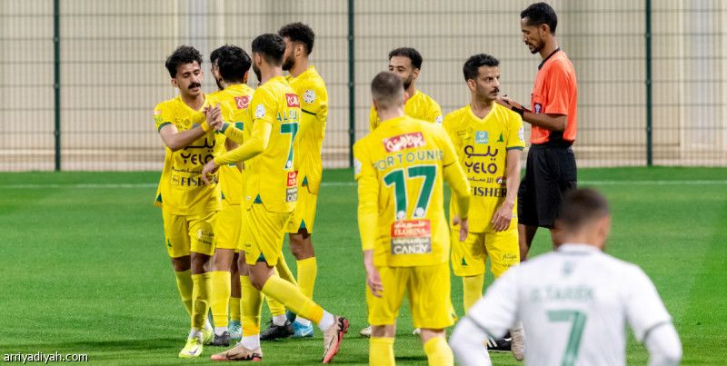 الخليج يكسب تجربة العربي بثلاثية