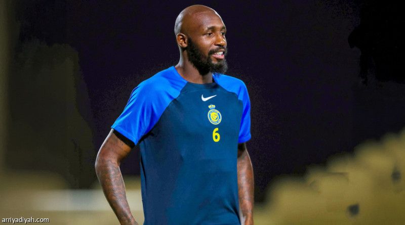 بعد إعارتين.. النصر يبيع عقد فوفانا