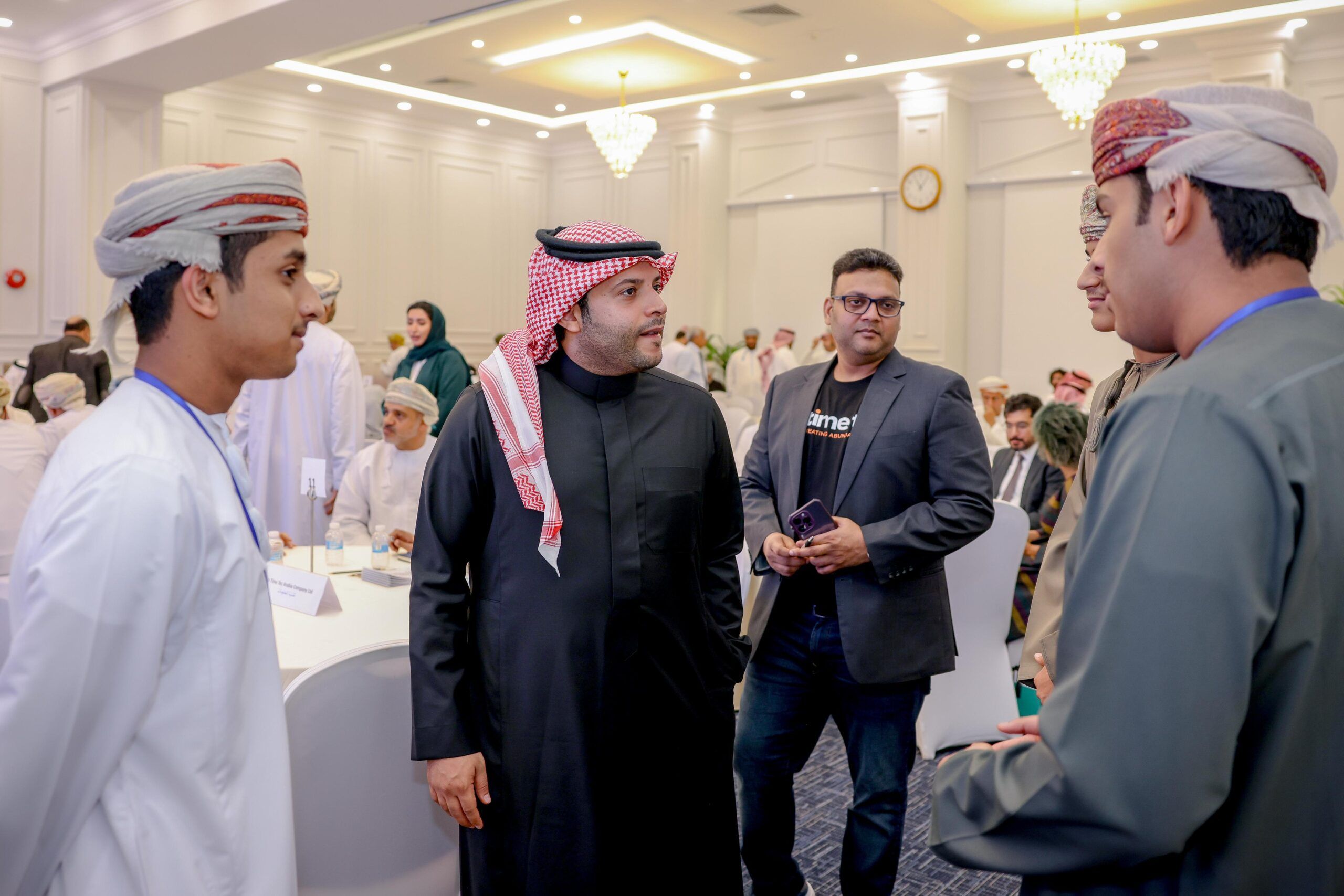 مناقشة فرص الاستثمار وتعزيز أوجه التعاون في المشاريع القائمة بملتقى الشراكة العُماني السعودي