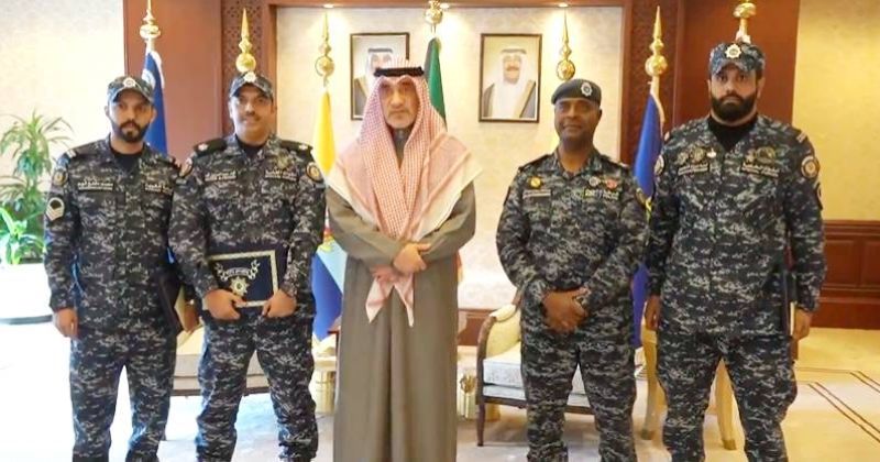 اليوسف واللواء عبدالله سفاح مع المكرمين