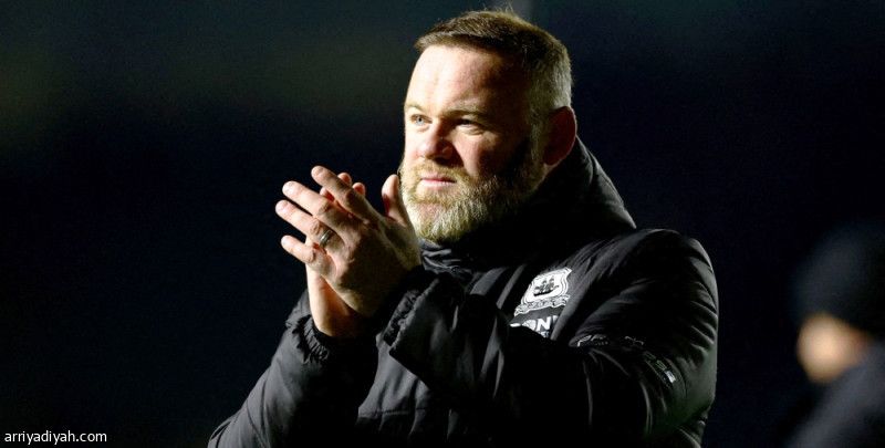 بعد 7 أشهر.. بليموث يُنهي علاقته بروني