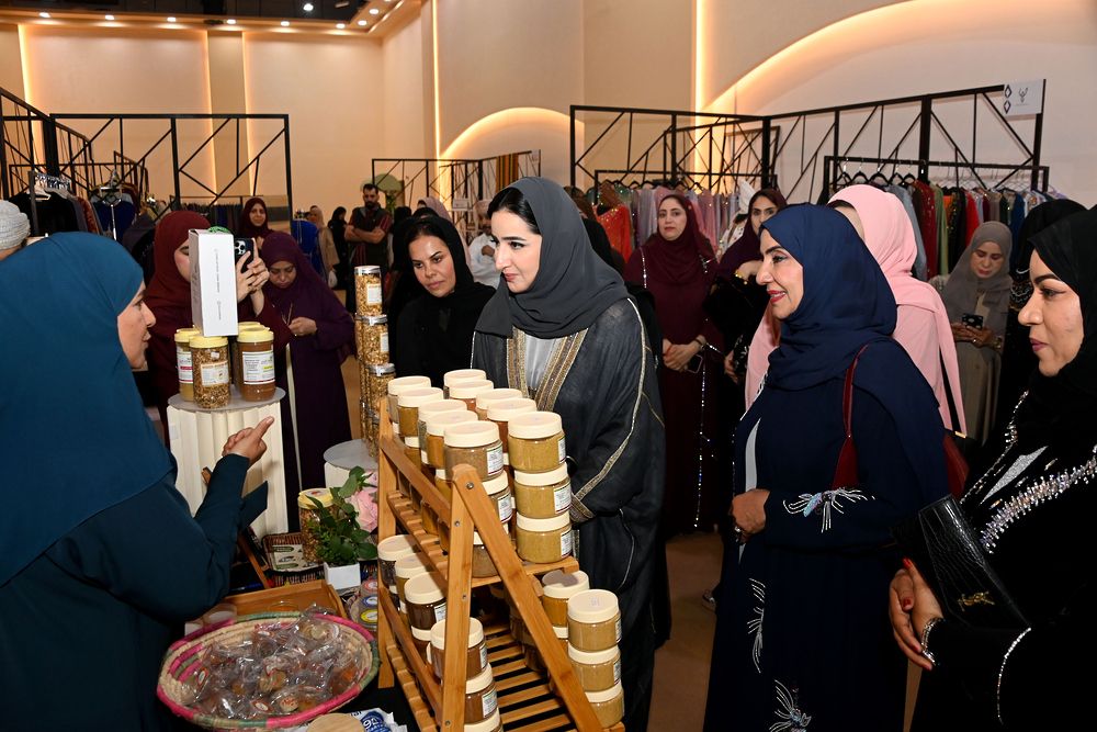 جمعية المرأة العمانية بمسقط تُنظّم معرض “المزيونة” لدعم الأسر المنتجة