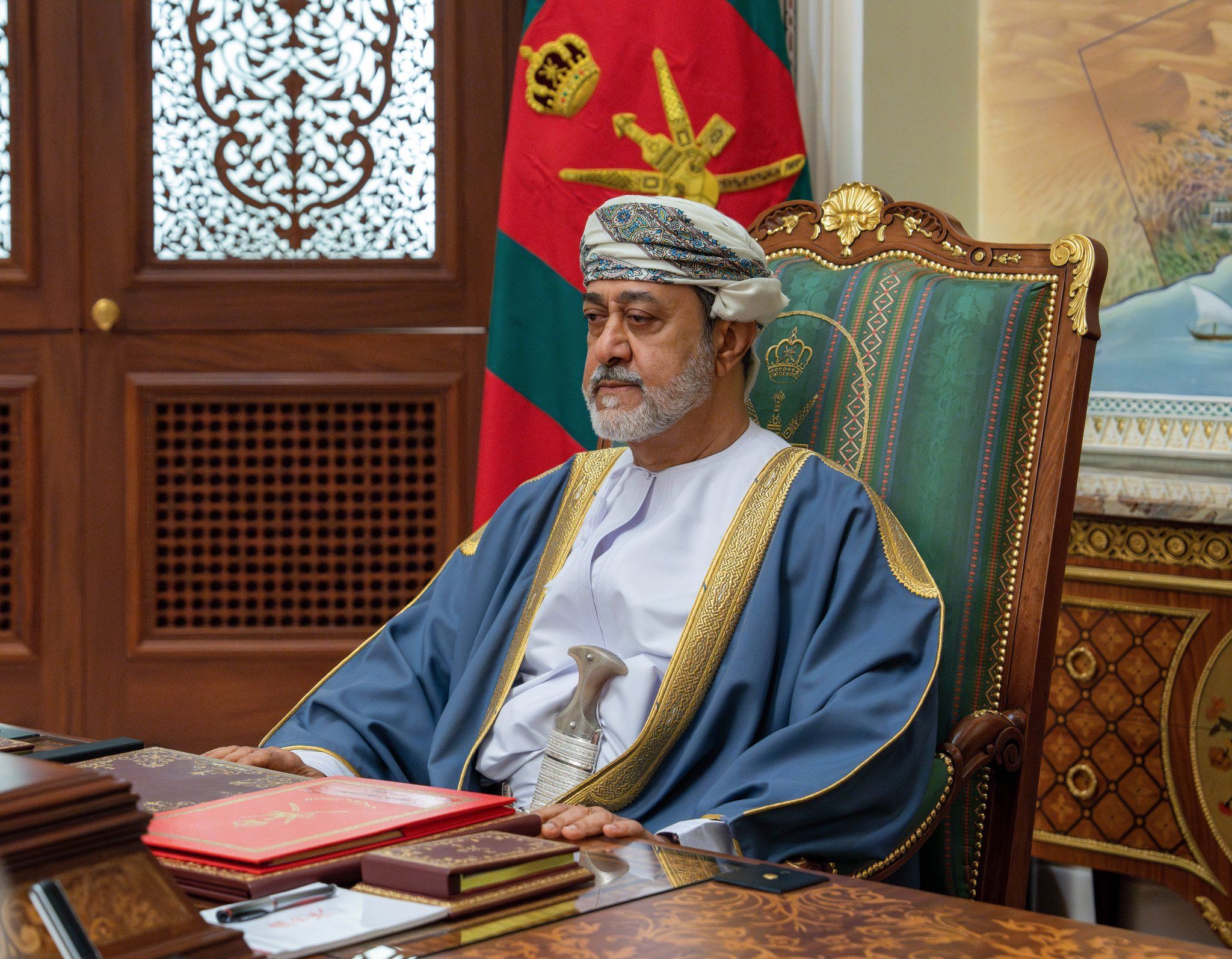 صاحب الجلالة المعظم يترأس مجلس الوزراء بقصر البركة العامر