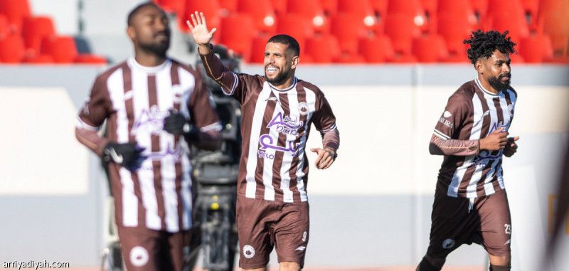 بهدف عكسي.. الجبلين ينتزع نقاط الجندل