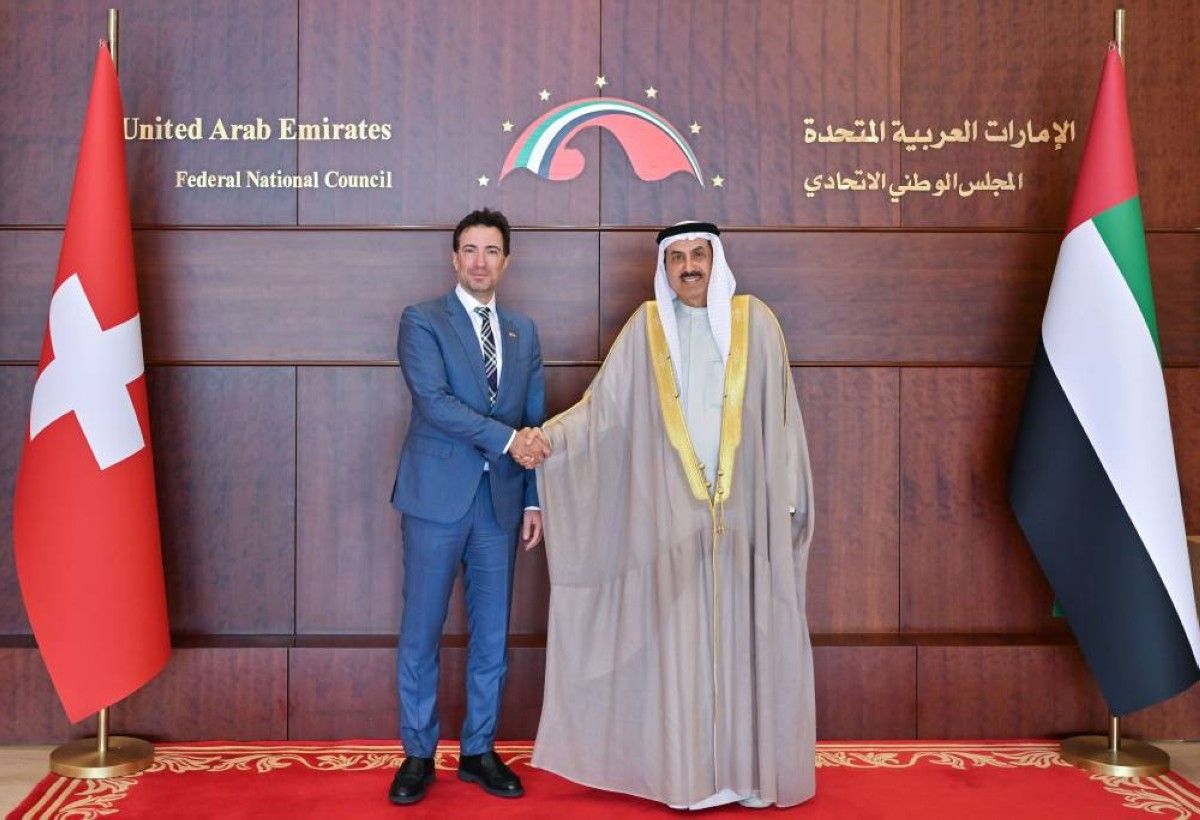 صقر غباش يؤكد التعاون والشراكة بين الإمارات والاتحاد السويسري