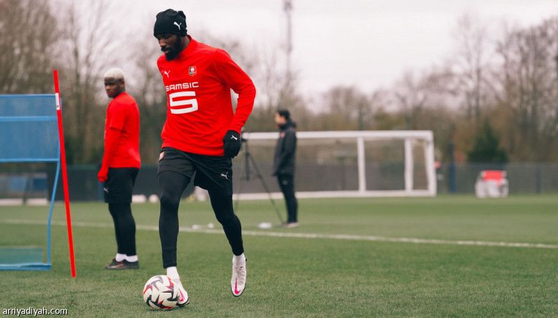 فوفانا ينطلق مع رين