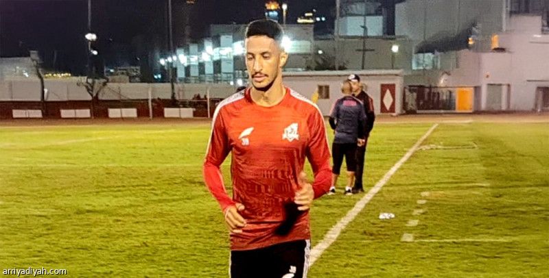 بعد غياب 10 أشهر.. العكوز يظهر في الوحدة