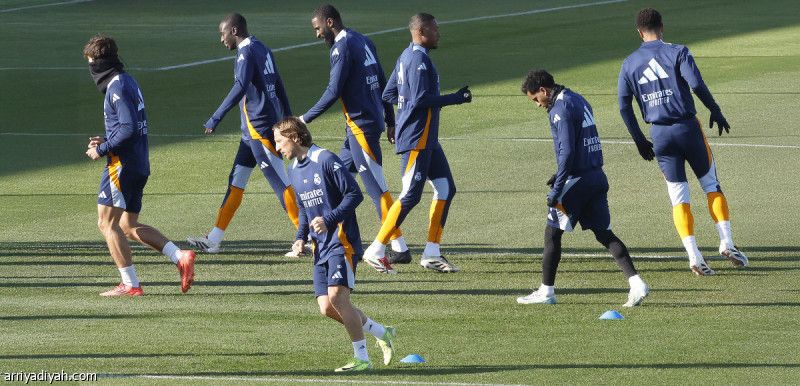 قبل رحلة جدة.. الريال برغبة الصدارة يهدد فالنسيا الجريح