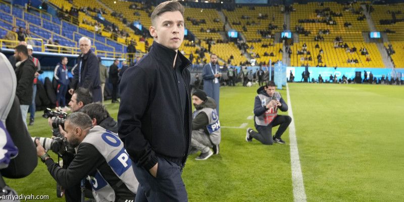 يوفنتوس يواجه ميلان بتشكيل فيورنتينا