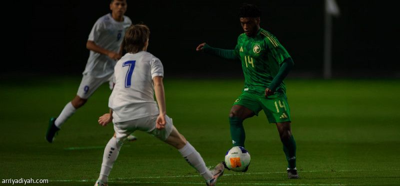 قبل آسيا.. الأخضر الشاب يفاضل بين 3 دول