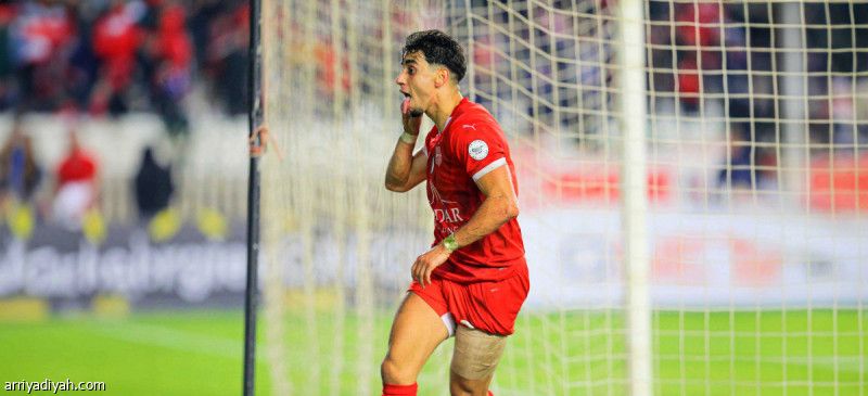 بلوزداد الجزائري يسقط الأهلي المصري