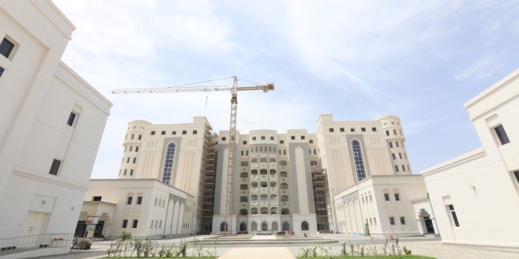 توقيع اتفاقية لإنشاء مشروع مختبر الموائع الدقيقة بمجمع الابتكار مسقط