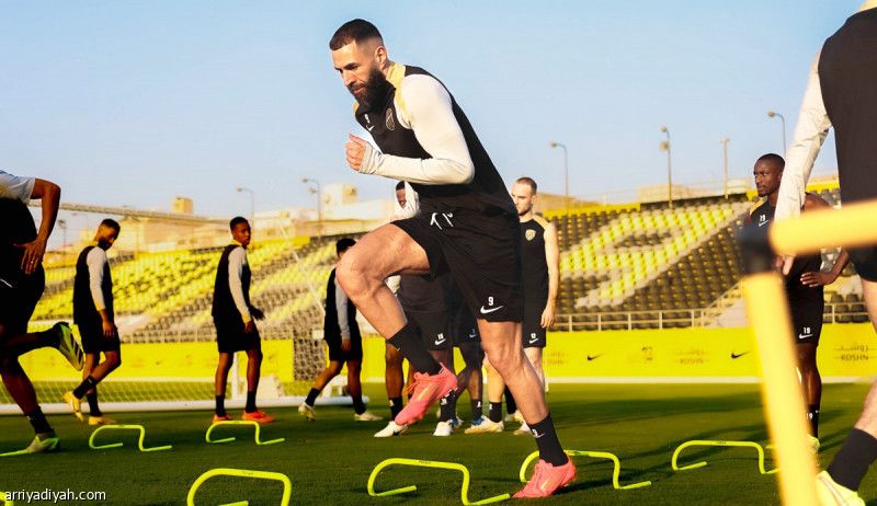 اختبارات الاتحاد تحدد جاهزية بنزيما وديابي