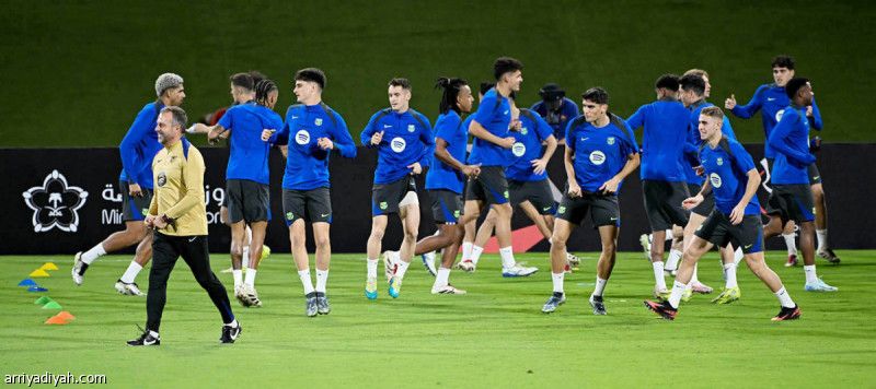 برشلونة.. فليك يجتمع باللاعبين ولابورتا يحفّز