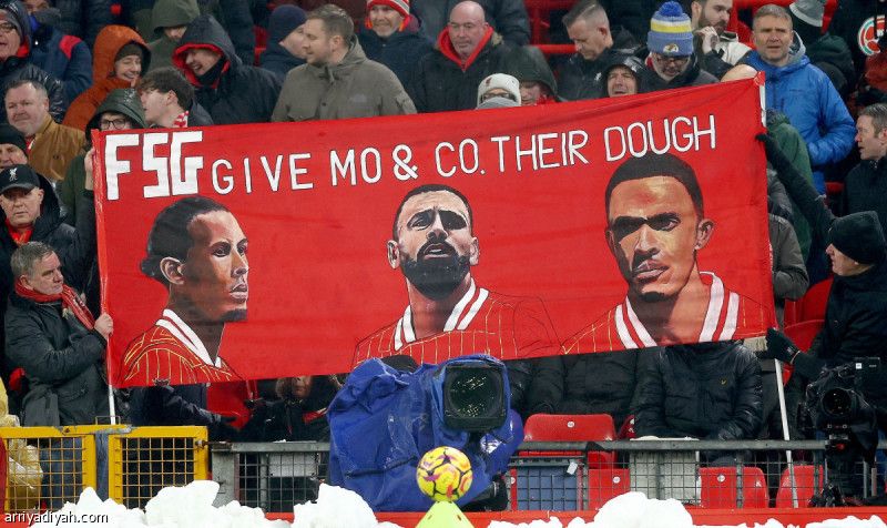 بعد تراجع المستوى.. سلوت يدافع عن أرنولد