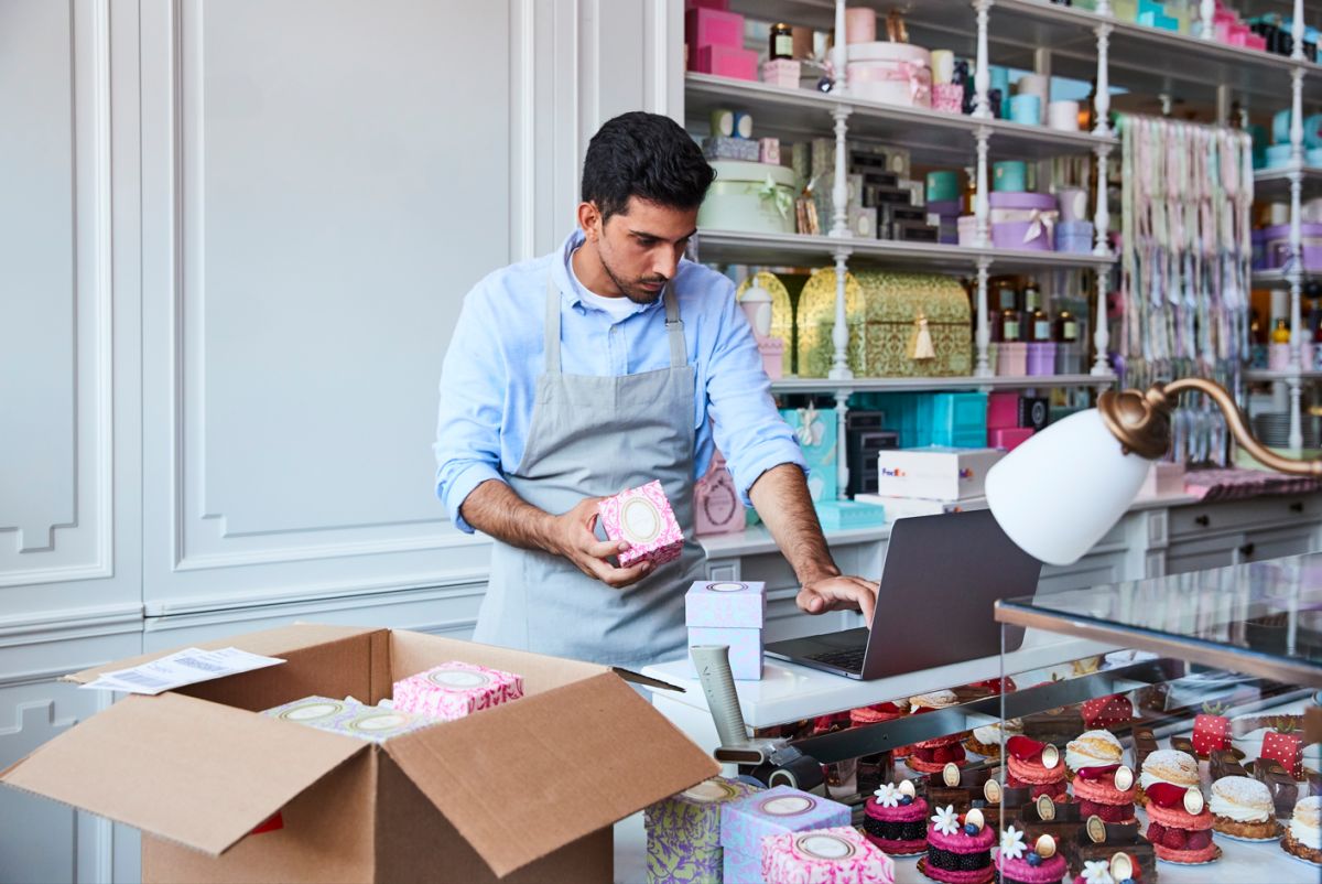 فيديكس تدعم نمو التجارة الإلكترونية عبر الحدود في الإمارات