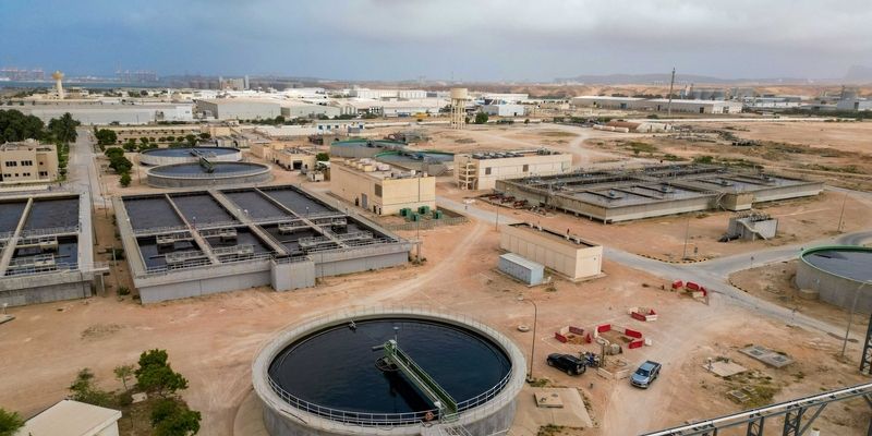 تعزيز خدمات المياه والصرف الصحي بأكثر من 100 مليون ريال عُماني بظفار