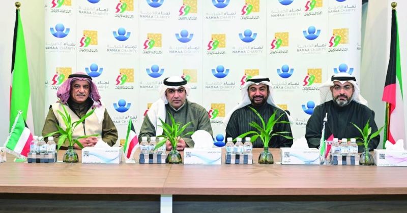 البسام والكندري والخضر ومساعد الرخيص خلال المؤتمر الصحافي (تصوير أسعد عبدالله)