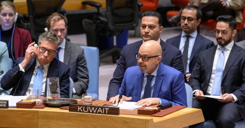 السفير طارق البناي