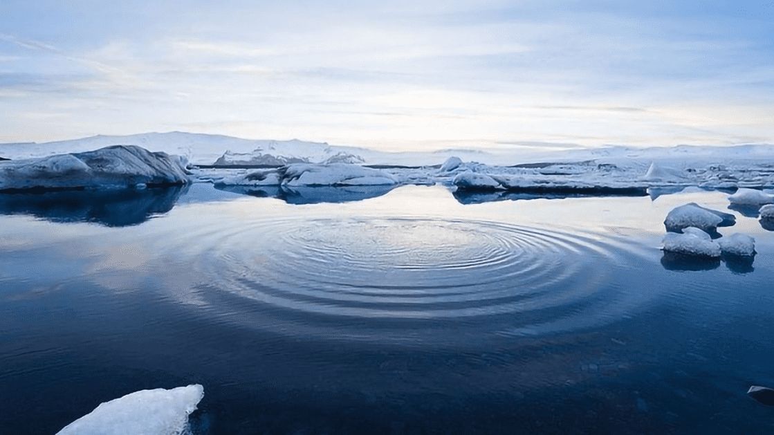 “كاوست” تدرس “الميكروبيوم” بجداول الأنهار الجليدية