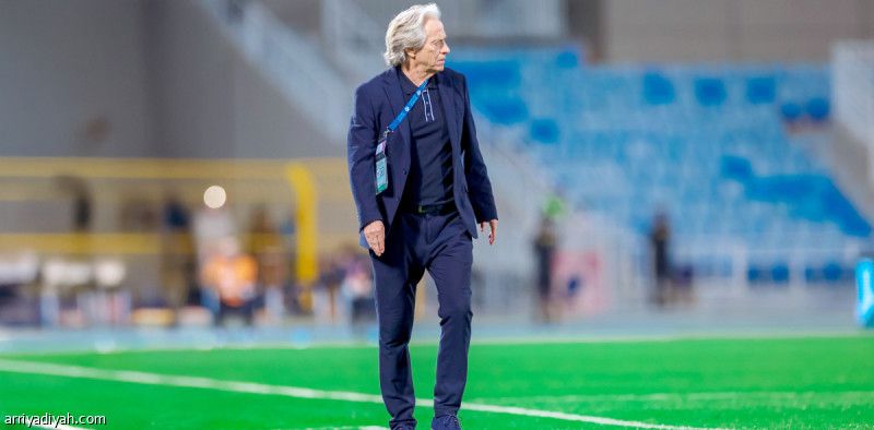 جيسوس يعاتب النجوم.. ويسأل: لماذا الاستعجال أمام الاتحاد؟