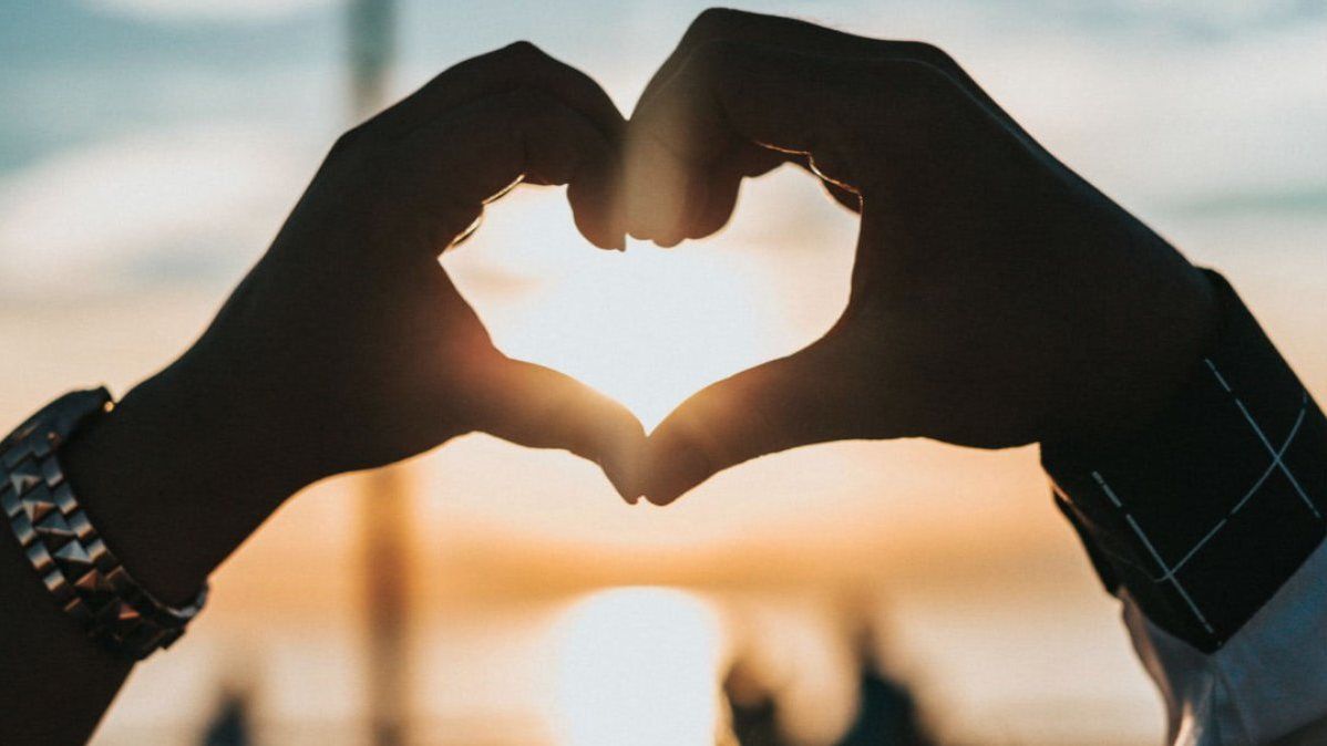 3 أبراج فلكية خلاص الحظ الحلو ضحكلهم والفقر والتعب هيبعد عنهم واخبار حلوه فى طريقها إليهم