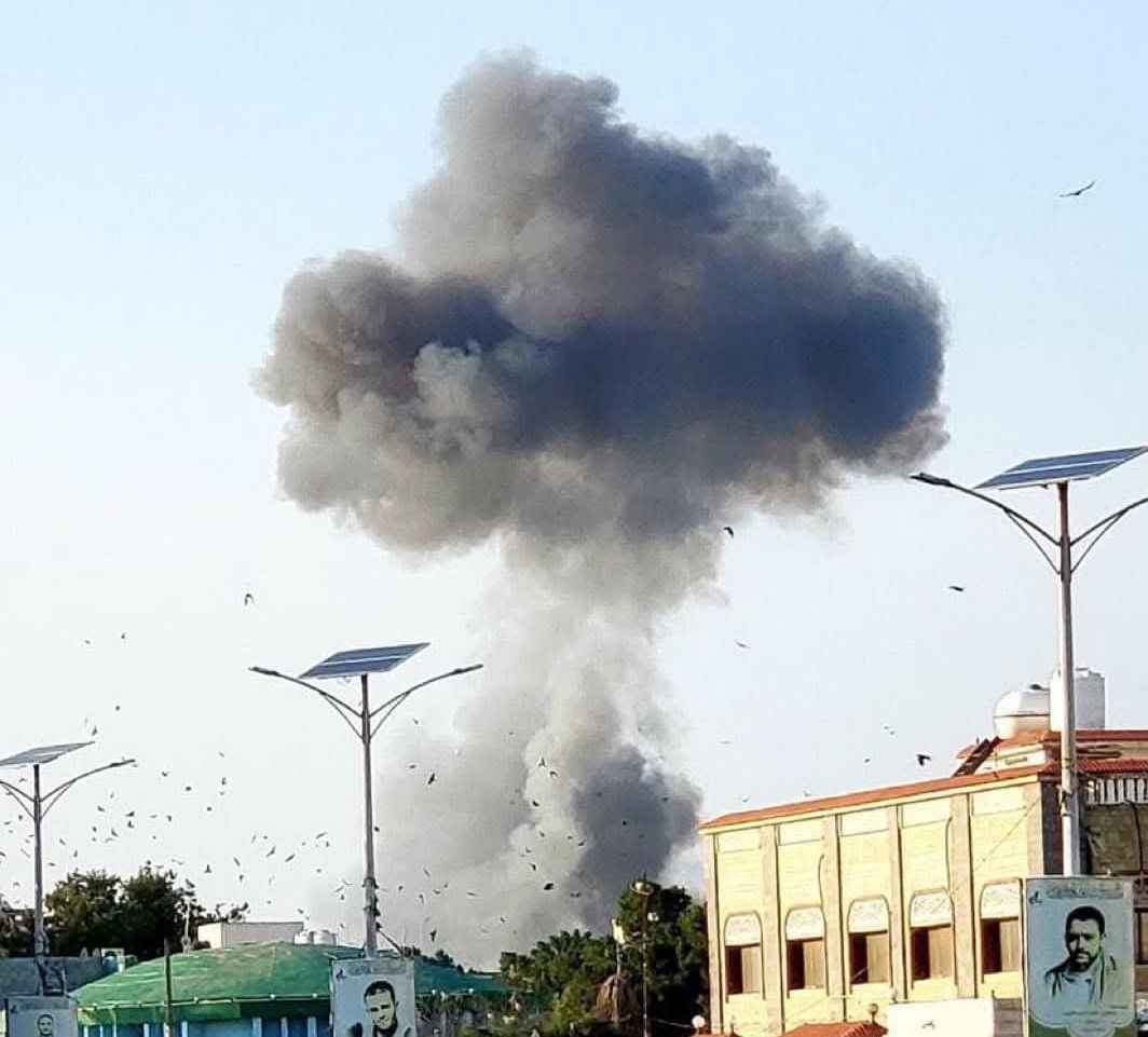 قتيل وجرحى بعشرات الغارات العدوانية الإسرائيلية استهدفت صنعاء والحديدة