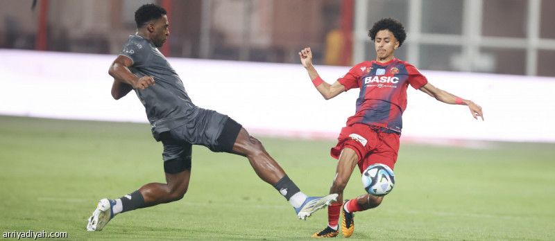 الرائد وضمك يبحثان عن نقاط التعويض