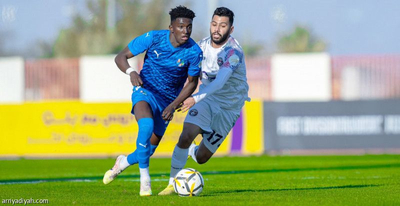 المرة الثالثة.. نيوم يتعثر