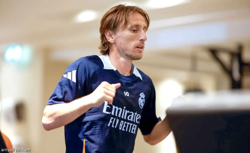 في جدة.. مودريتش يواصل مطاردة راؤول وكاسياس وهييرو