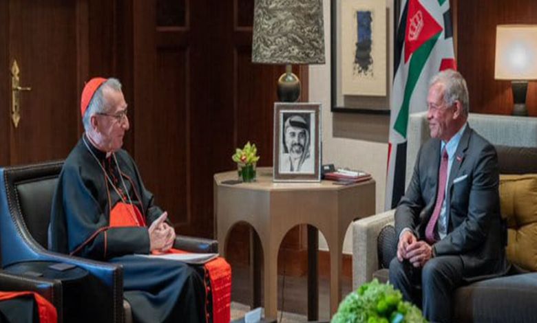 العاهل الأردني يحذر من خطورة استمرار الاعتداءات الإسرائيلية على المقدسات بالقدس