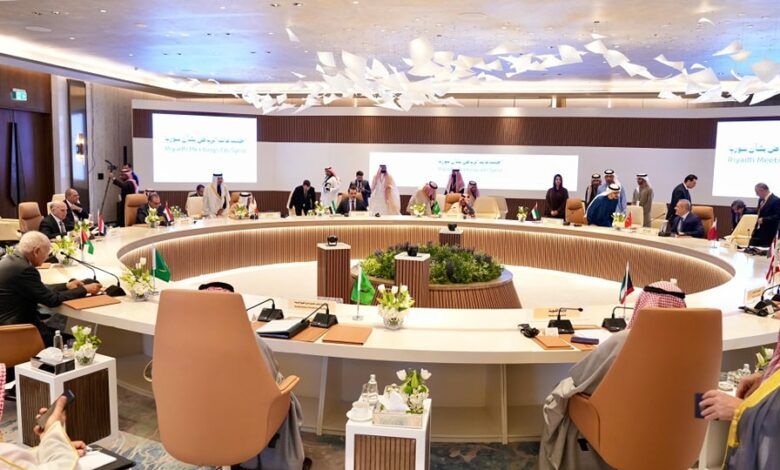 “أبوالغيط” أمام اجتماعات الرياض بشأن سوريا: من المهم أن تكون العملية الانتقالية بمشاركة واسعة