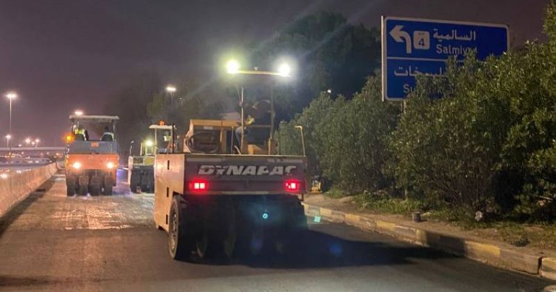 جانب من أعمال صيانة طريق الدائري الرابع
