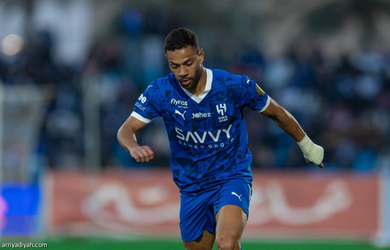 بعد إصابة الركبة.. الهلال ينتظر لودي