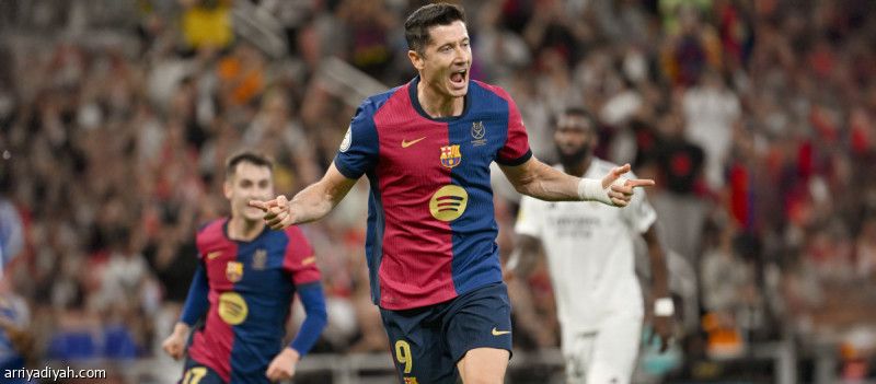 يامال وليفاندوفسكي ورافينيا يكررون ضربة أكتوبر