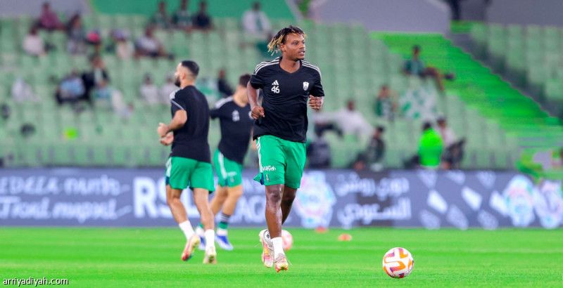 الأهلي يقترب من تجديد عقد حامد