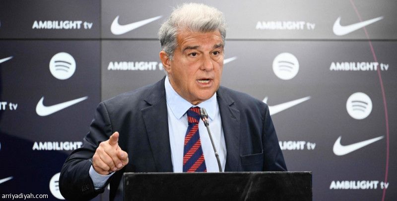 لابورتا: برشلونة أوفى بالشروط.. وقيد أولمو وباو سليم