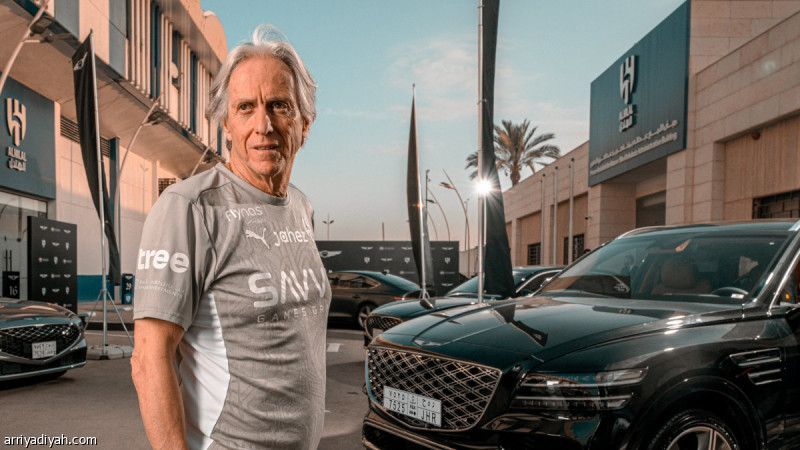 الهلال يفاوض جناحا ويجمّد نيمار