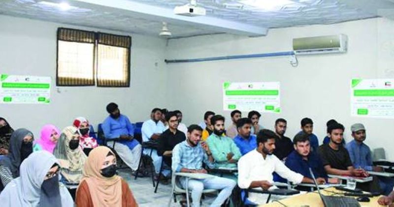 «الهيئة الخيرية» موّلت تخريج 400 باكستاني في برنامج تكنولوجي