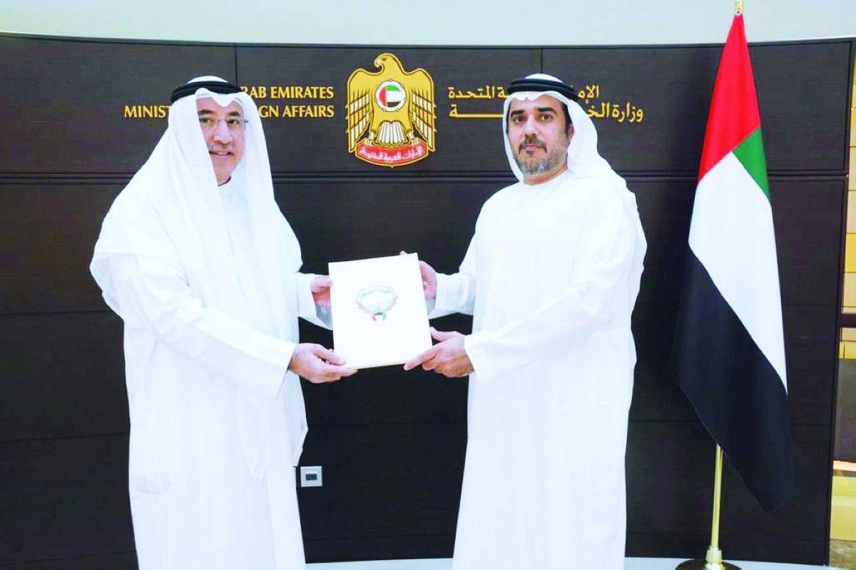 «الخارجية» تتسلم البراءة القنصلية من قنصل الكويت