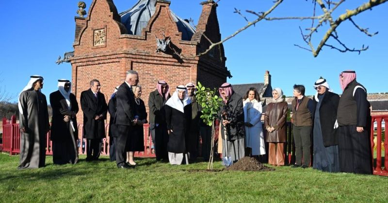 سمو الأمير يزور مقر مؤسسة الملك بمقاطعة آيرشاير الاسكتلندية