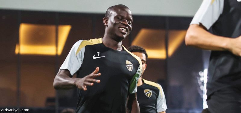 قبل الرائد.. التدريب الأخير يحدد دقائق كانتي