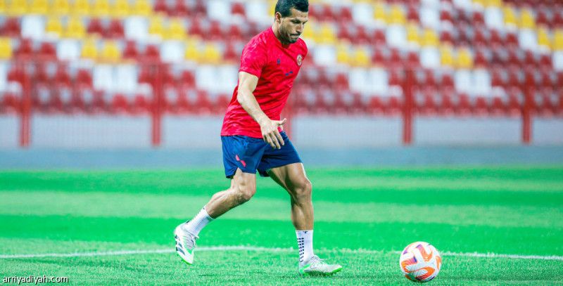 بعد تجدد الإصابة.. ضمك يفحص حامد