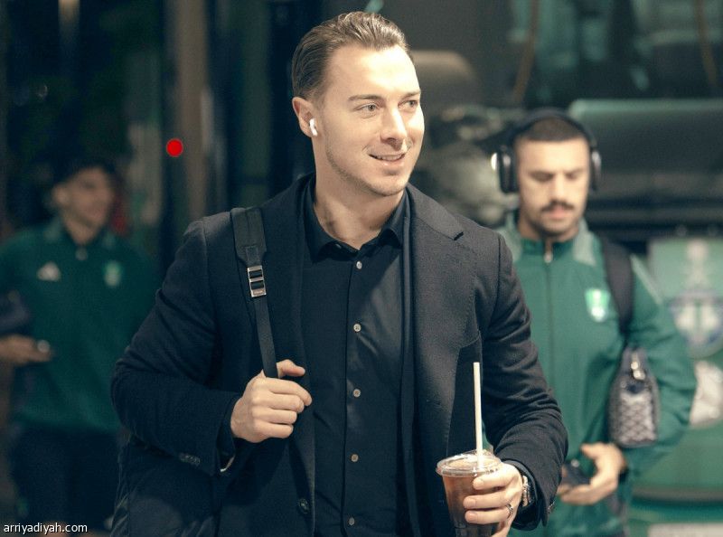 بعد خبر أليجري.. يايسله يقود تدريبات الأهلي