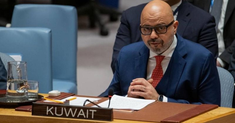 السفير طارق محمد البناي