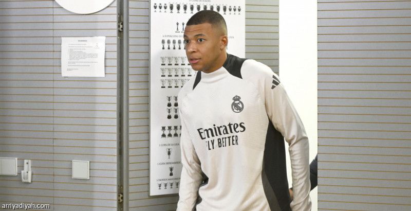 مبابي: غيّرت عقليتي واحترمت زملائي