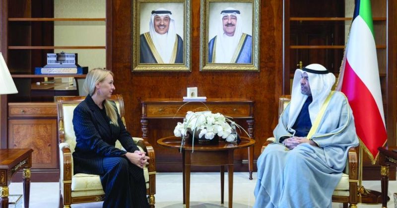 وزير الخارجية يتسلَّم نُسخاً من أوراق اعتماد 10 سفراء