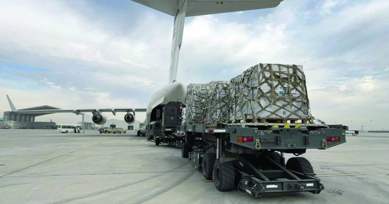 المساعدات الإغاثية خلال شحنها